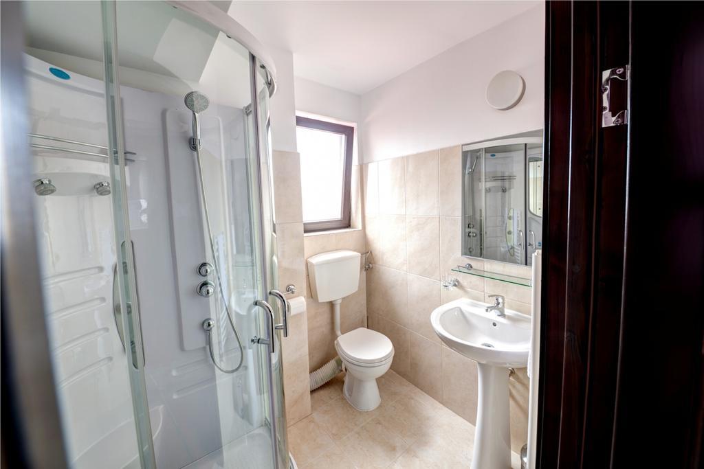 Hotel Thomas Bucareste Quarto foto