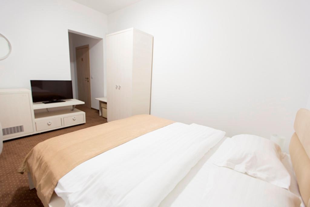 Hotel Thomas Bucareste Quarto foto