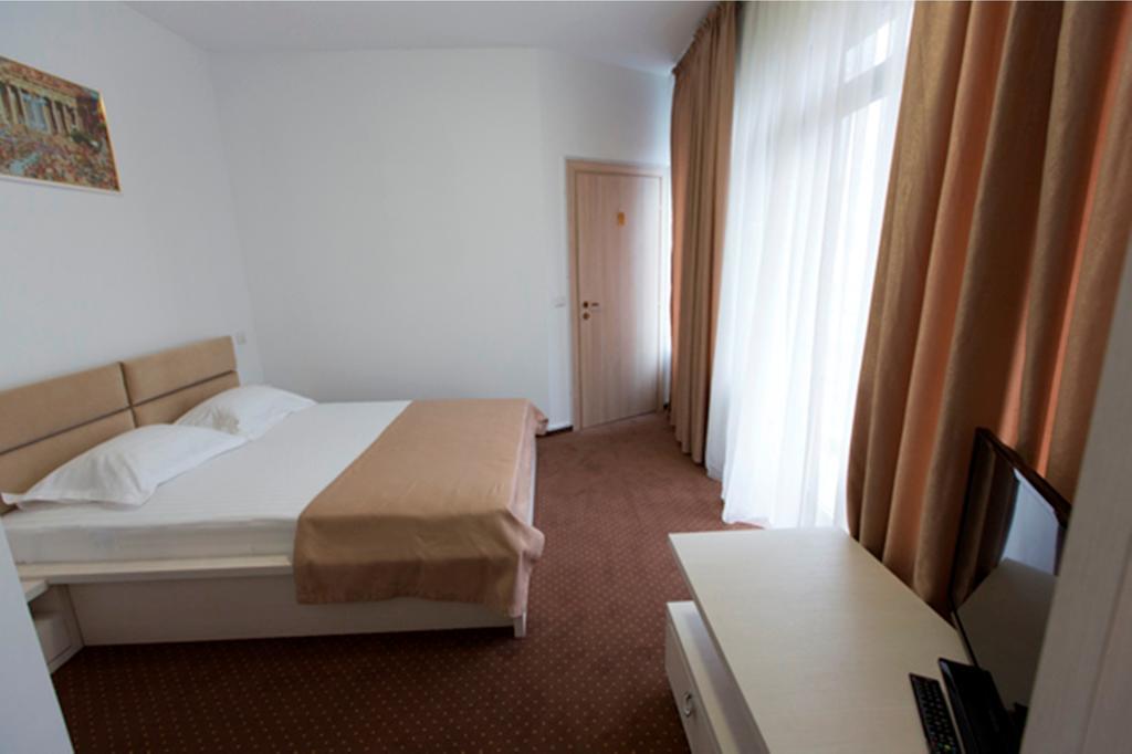 Hotel Thomas Bucareste Quarto foto