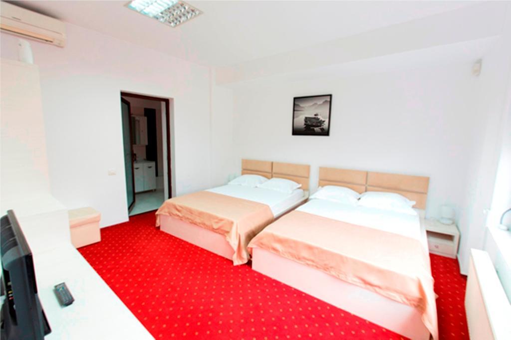 Hotel Thomas Bucareste Quarto foto